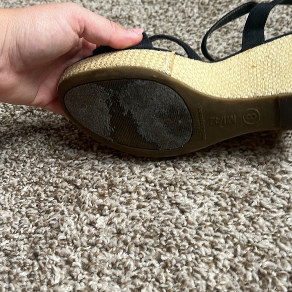 MIA 2 size 8 Black and Tan Wedges - Picture 7 of 10